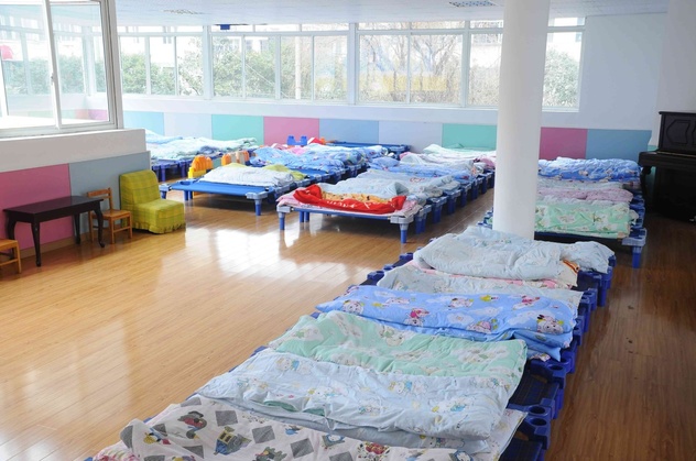幼儿园卧室设计,幼儿园卧室装修,幼儿园卧室布局,幼儿园设计,广州幼儿园装修 